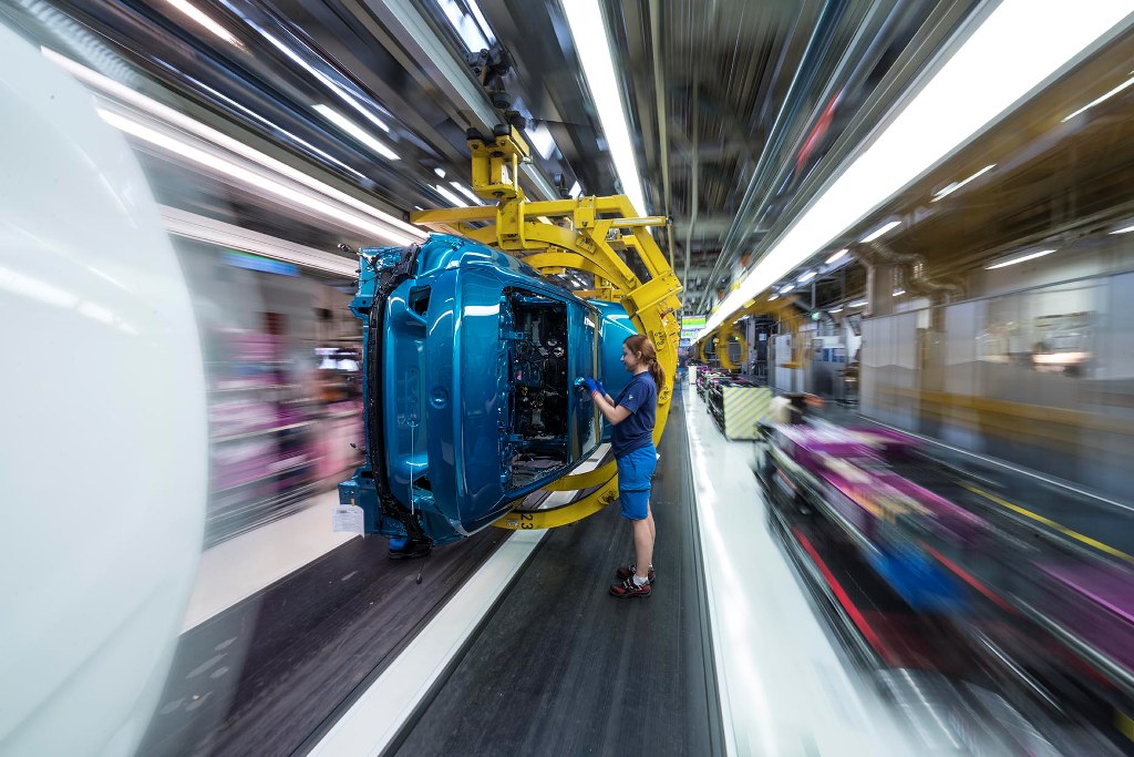 BMW TERÁ UMA NOVA FÁBRICA NA EUROPA: SERÁ EM DEBRECEN, NA HUNGRIA, foto 1