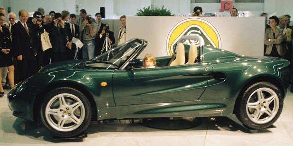 A MULHER QUE DEU SEU NOME AO LOTUS ELISE RETORNA À EMPRESA 22 ANOS DEPOIS, foto 8