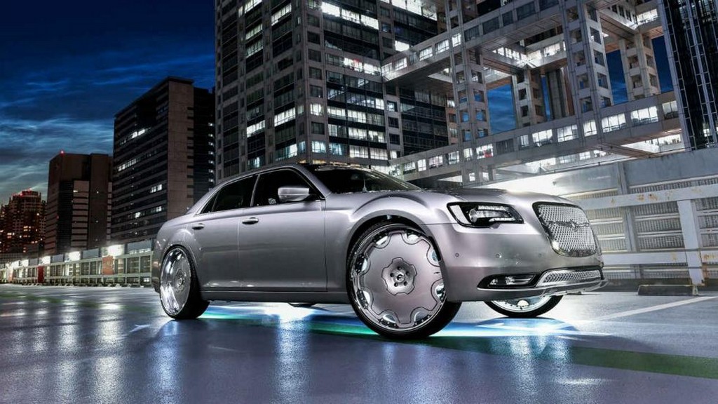 UM CHRYSLER 300 COM RODAS DA FORGIATO: GOSTO NÃO SE DISCUTE, foto 4