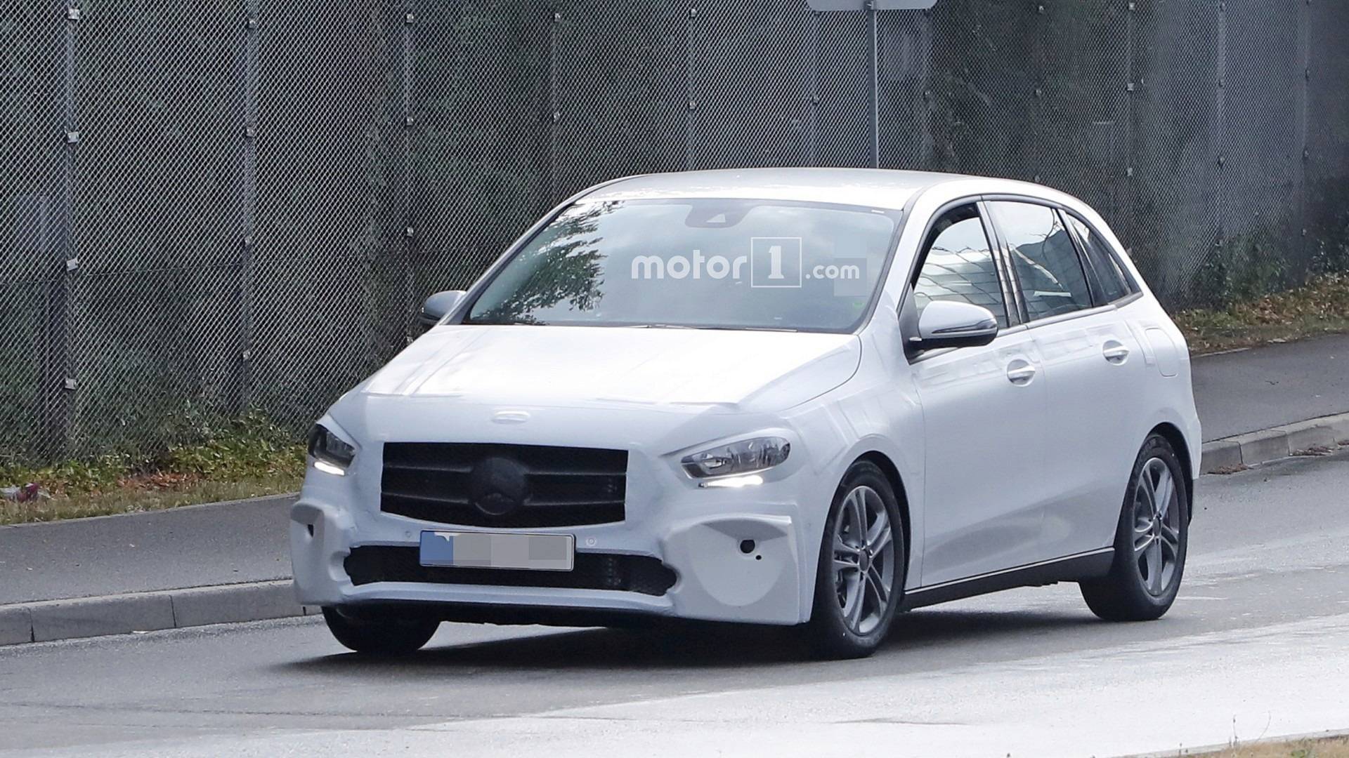 MERCEDES-BENZ B CLASS REVELA OS PRIMEIROS TRAÇOS DE SUA CARROCERIA, foto 2