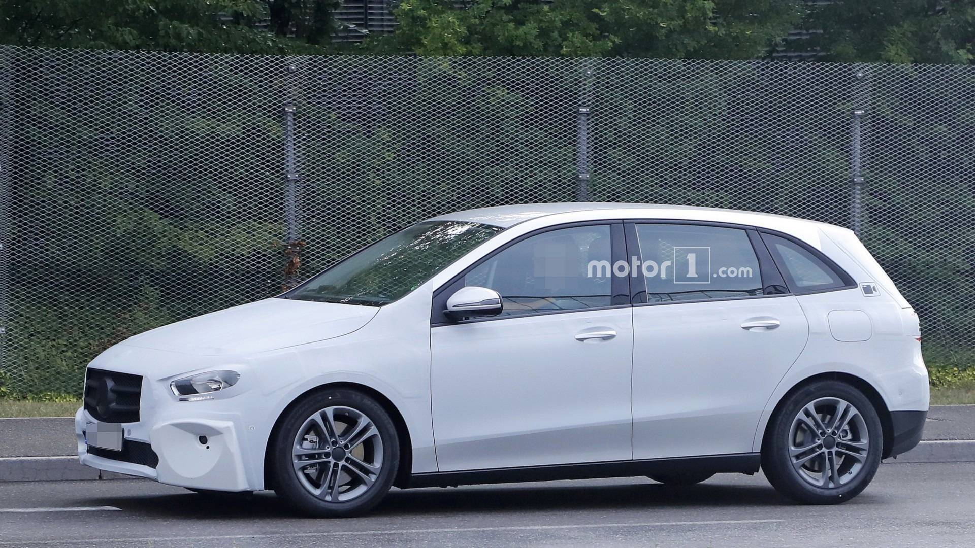 MERCEDES-BENZ B CLASS REVELA OS PRIMEIROS TRAÇOS DE SUA CARROCERIA, foto 8