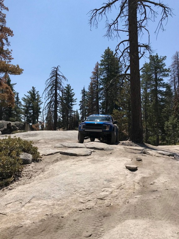 SALEEN SPORTRUCK XR: UM FORD F-150 RAPTOR RECEBE AS MODIFICAÇÕES DA SALEEN, foto 8