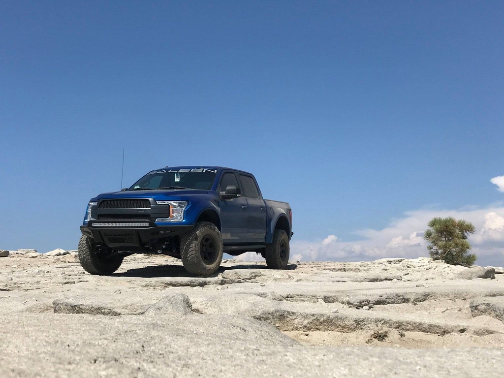 SALEEN SPORTRUCK XR: UM FORD F-150 RAPTOR RECEBE AS MODIFICAÇÕES DA SALEEN, foto 11
