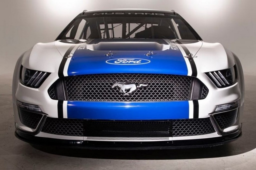 CONHEÇA O FORD MUSTANG QUE CORRERÁ NO NASCAR MONSTER ENERGY 2019, foto 2