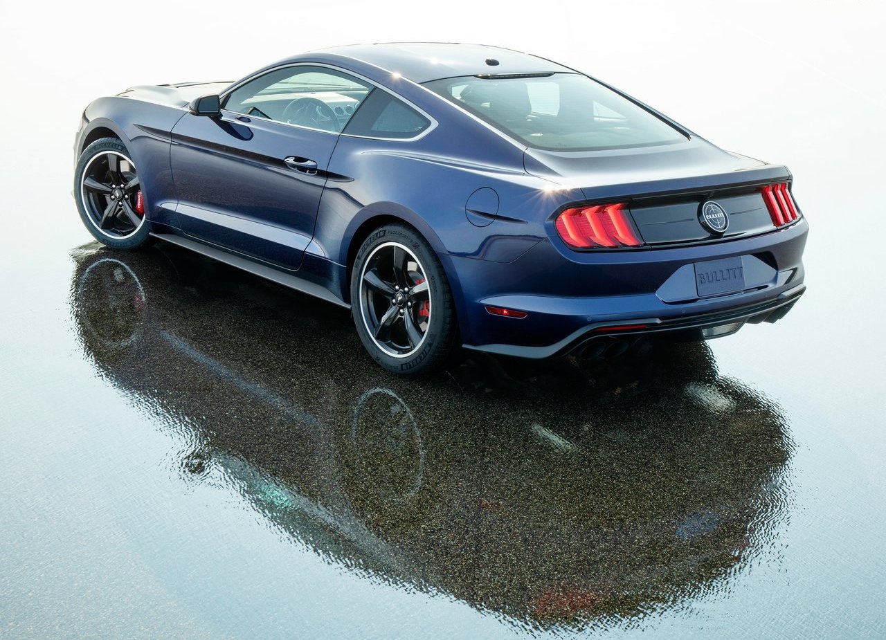 UM FORD MUSTANG BULLITT EXCLUSIVO NA COR KONA BLUE SERÁ RIFADO NOS ESTADOS UNIDOS, foto 4