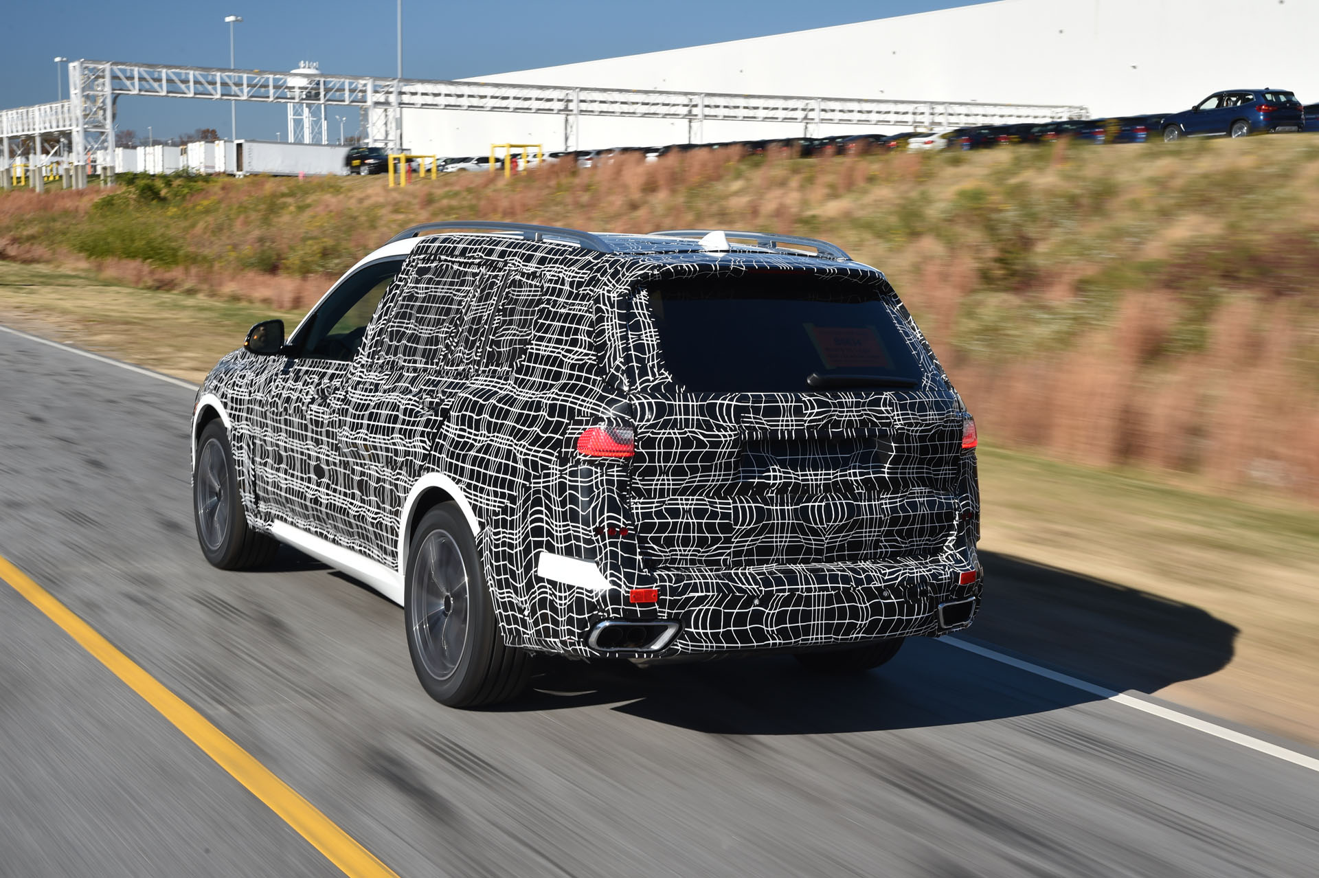 BMW CONSIDERA LANÇAR UM X7 M, A VERSÃO MAIS EXTREMA DO NOVO SUV, foto 2