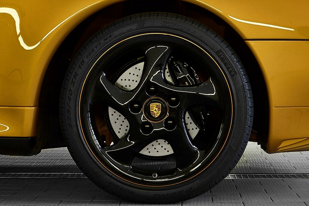 PORSCHE CLASSIC PRODUZ UM 911 CLÁSSICO COM PEÇAS GENUÍNAS, foto 4