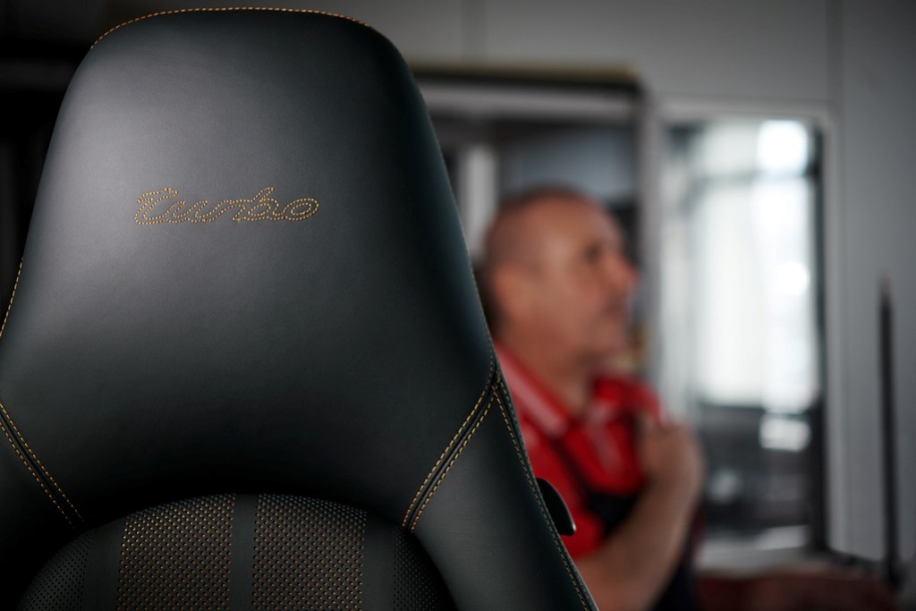 PORSCHE CLASSIC PRODUZ UM 911 CLÁSSICO COM PEÇAS GENUÍNAS, foto 12