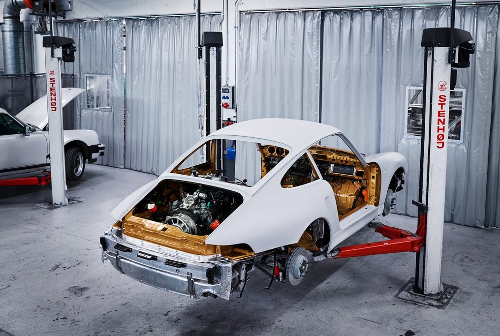 PORSCHE CLASSIC PRODUZ UM 911 CLÁSSICO COM PEÇAS GENUÍNAS, foto 13