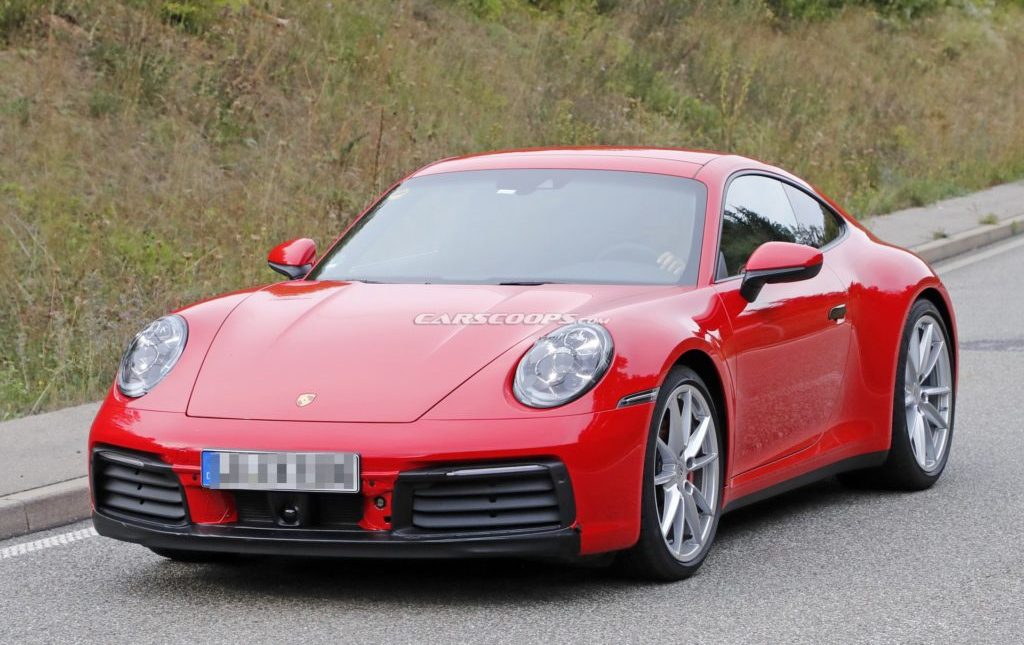 PORSCHE 911 ‘992’ APARECE RODANDO SEM CAMUFLAGEM, foto 1