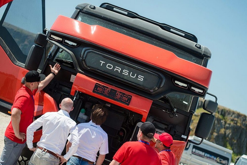 TORSUS PRAETORIAN: PROVAVELMENTE O ÔNIBUS MAIS RADICAL DO MUNDO, foto 13