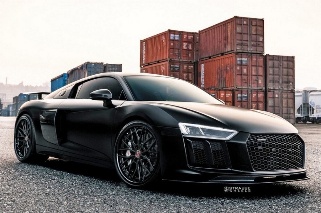 UM AUDI R8 V10 PLUS COM RODAS DE FIBRA DE CARBONO DA STRASSE WHEELS, foto 2