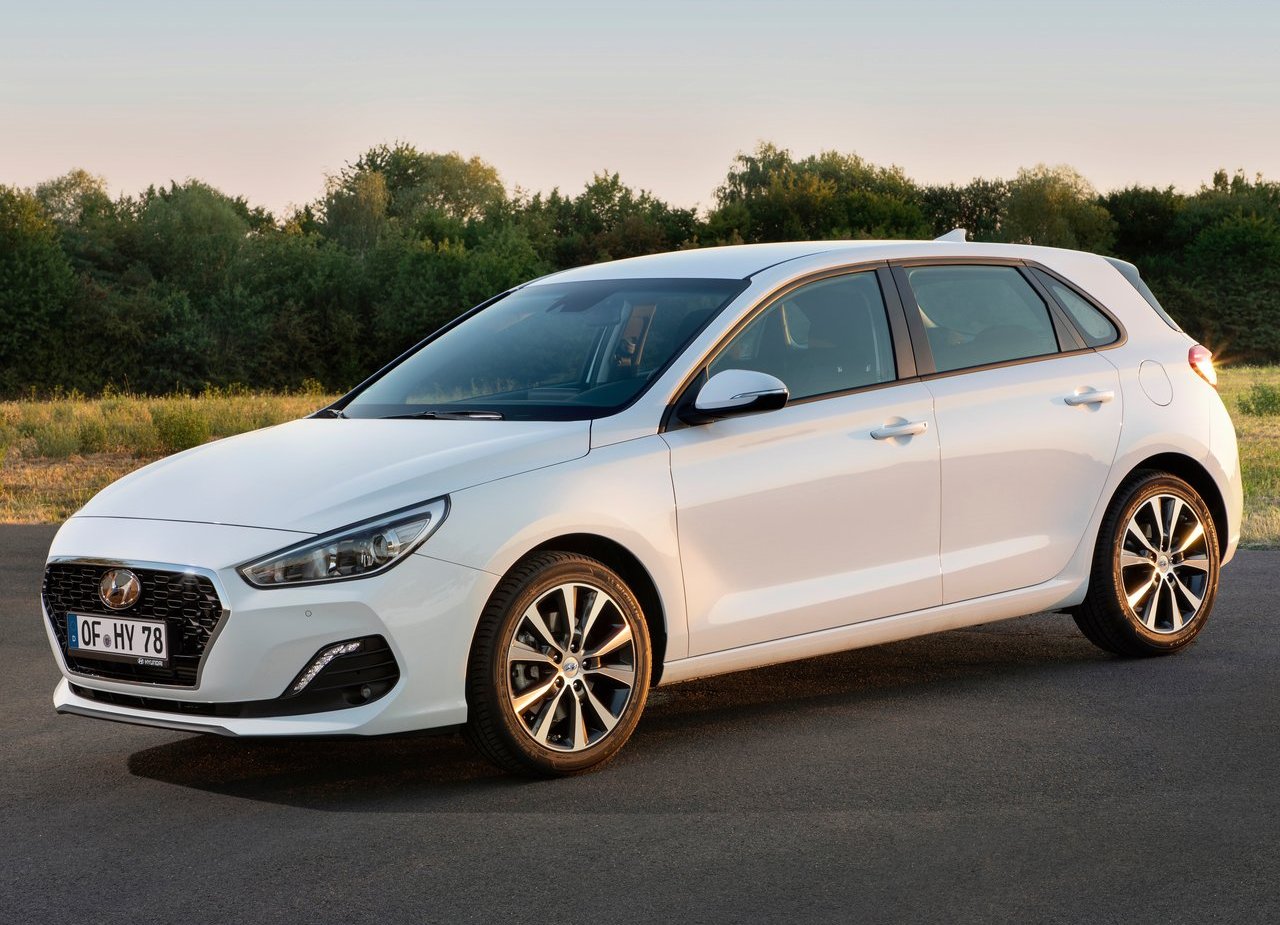 HYUNDAI i30 2019: COMPACTO COREANO CHEGA COM IMPORTANTES NOVIDADES, foto 1