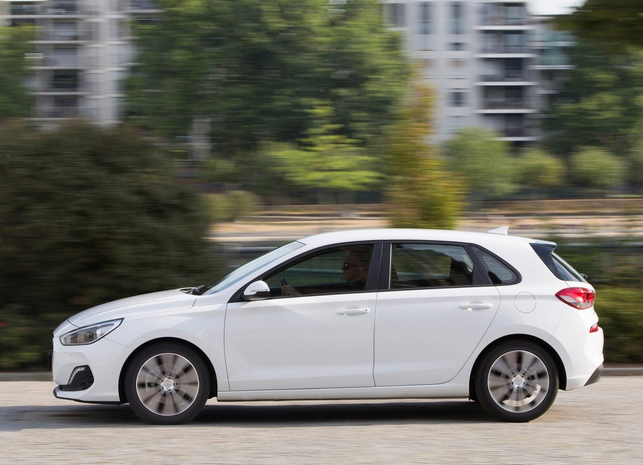 HYUNDAI i30 2019: COMPACTO COREANO CHEGA COM IMPORTANTES NOVIDADES, foto 10