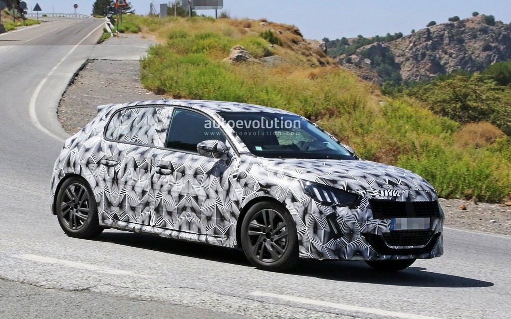 NOVA GERAÇÃO DO PEUGEOT 208 JÁ RODA NA EUROPA COM SUA CARROCERIA DEFINITIVA, foto 5