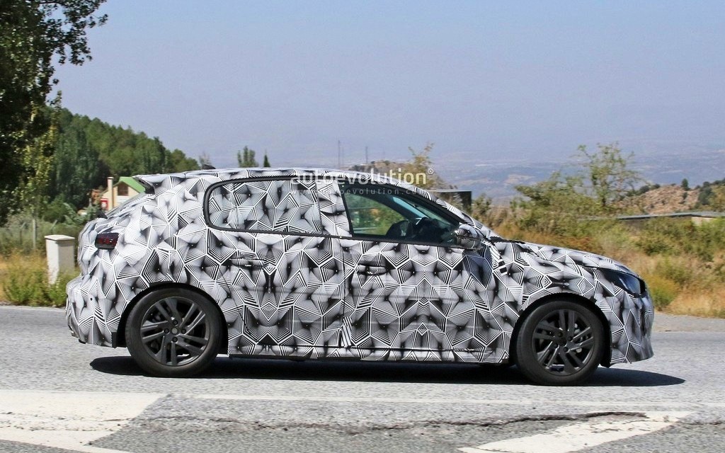 NOVA GERAÇÃO DO PEUGEOT 208 JÁ RODA NA EUROPA COM SUA CARROCERIA DEFINITIVA, foto 9