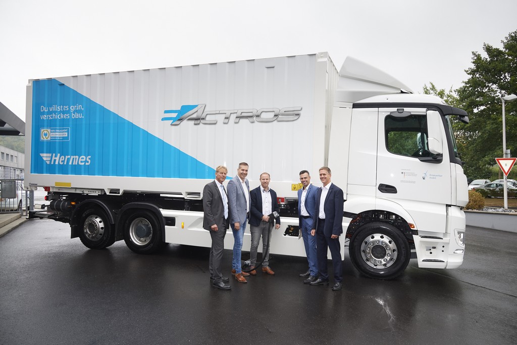 O CAMINHÃO ELÉTRICO PESADO DA MERCEDES-BENZ COMEÇA SEUS TESTES NA ALEMANHA, foto 4