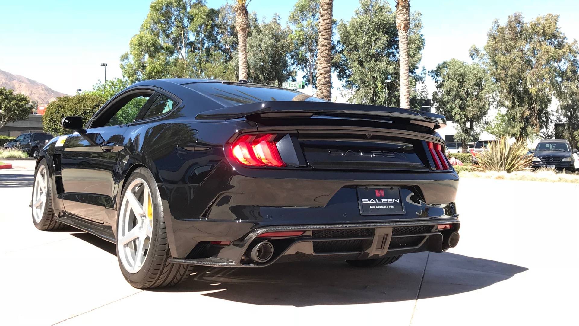 SALEEN CELEBRA SEU 35º ANIVERSÁRIO COM UM FORD MUSTANG ESPECIAL, foto 3