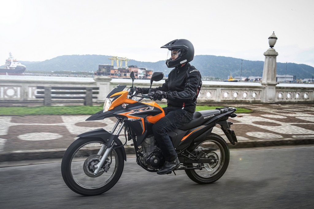HONDA XRE 190 VERSÃO 2019: A VERSÁTIL TRAIL URBANA, foto 2