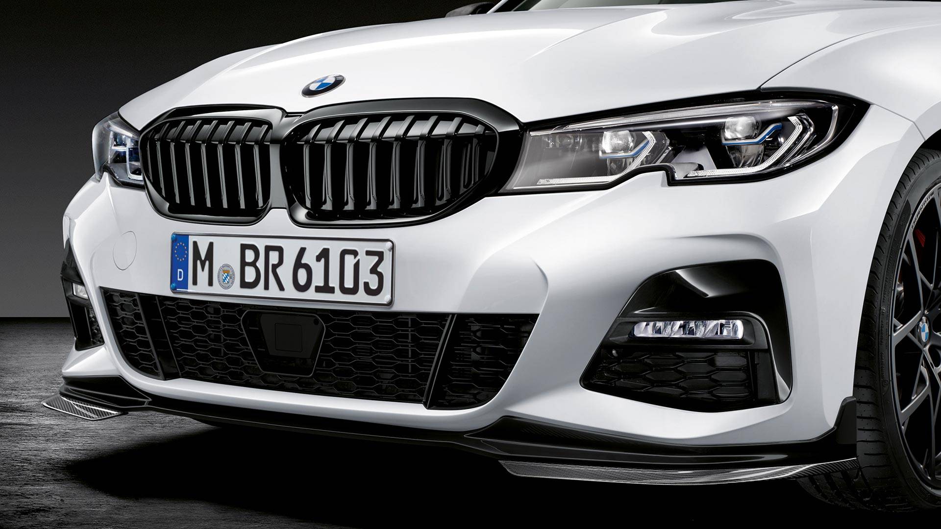 NOVO BMW SÉRIE 3 2019 RECEBE O TRATAMENTO M PERFORMANCE, foto 6