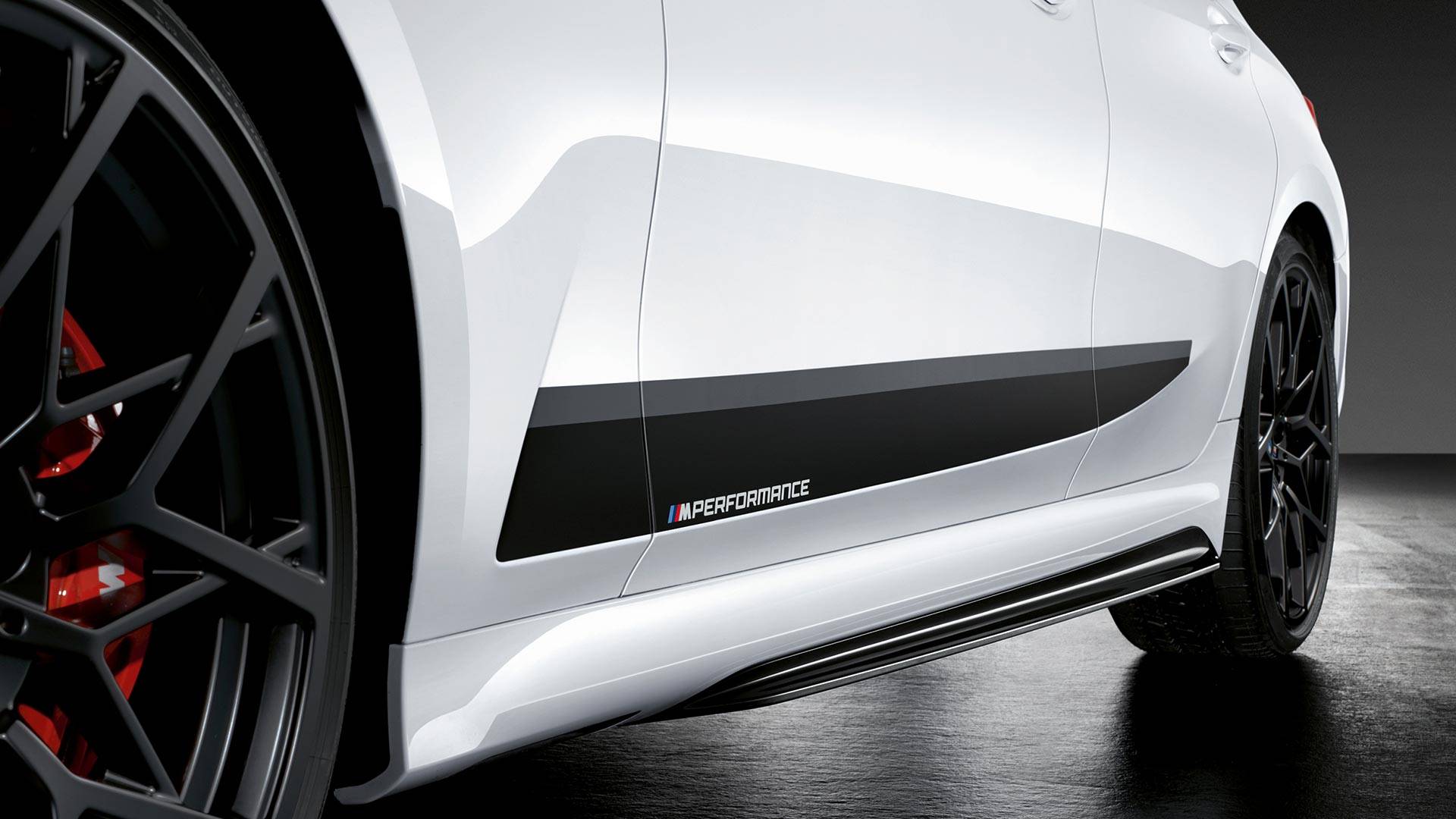 NOVO BMW SÉRIE 3 2019 RECEBE O TRATAMENTO M PERFORMANCE, foto 9