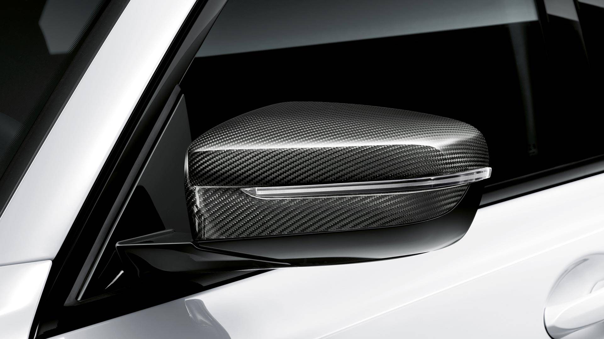 NOVO BMW SÉRIE 3 2019 RECEBE O TRATAMENTO M PERFORMANCE, foto 18