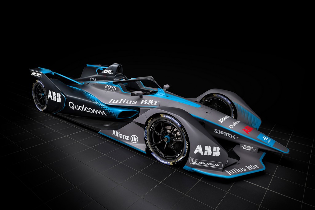 PORSCHE ENTRA DEFINITIVAMENTE NA ERA ELÉTRICA COM O NOVO TAYCAN, foto 5