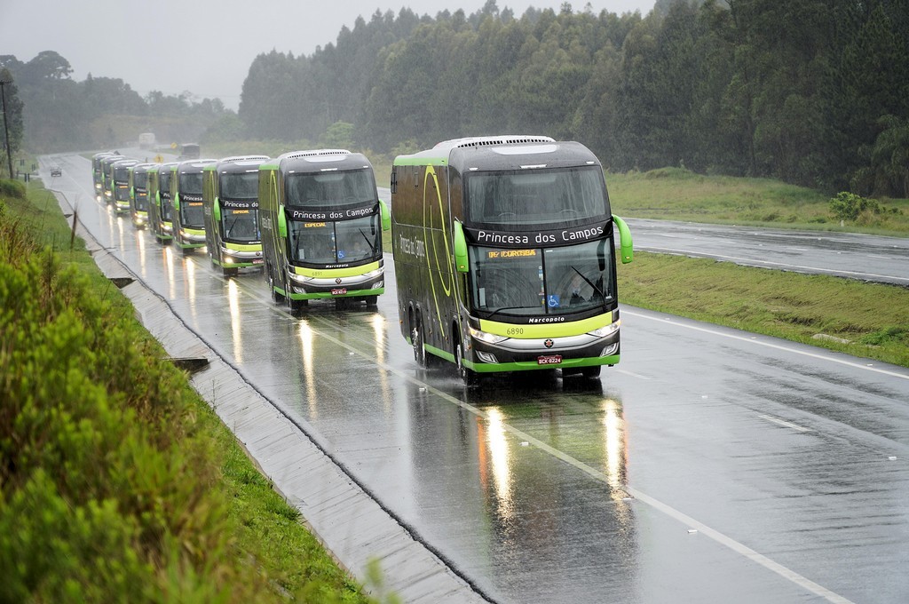 MERCEDES-BENZ CONQUISTA A PREFERÊNCIA DE EMPRESÁRIOS DE ÔNIBUS DO SUL PARA RENOVAÇÃO DE FROTA, foto 3