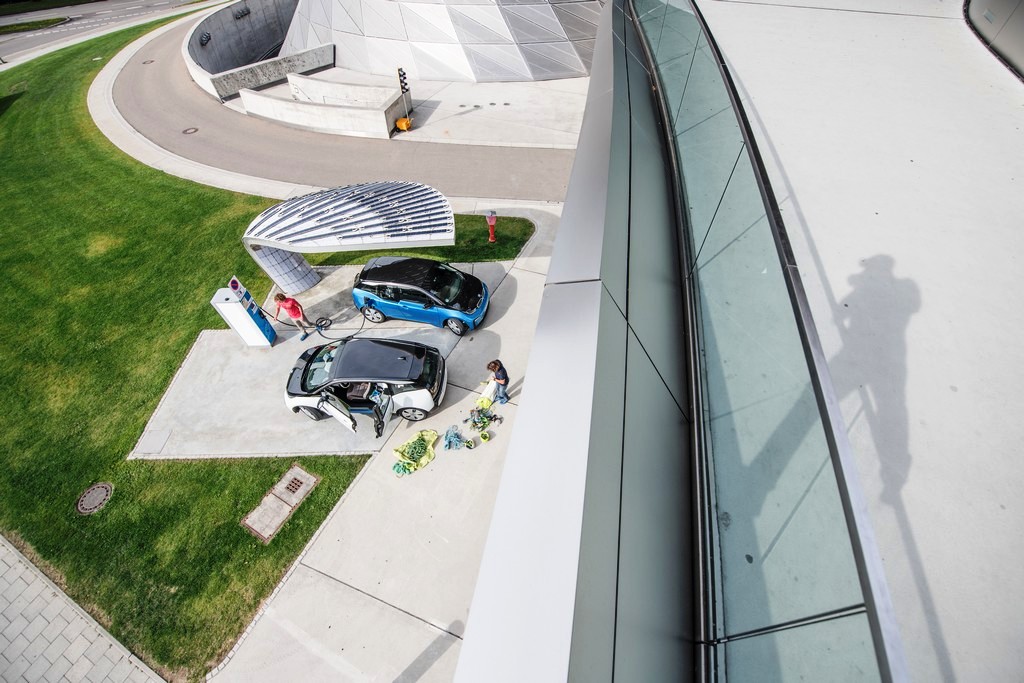 BMW i3 E STEFAN GLOWACZ: PRAZER DE DIRIGIR NA GROENLÂNDIA ELETRIFICADO E SUSTENTÁVEL, foto 1