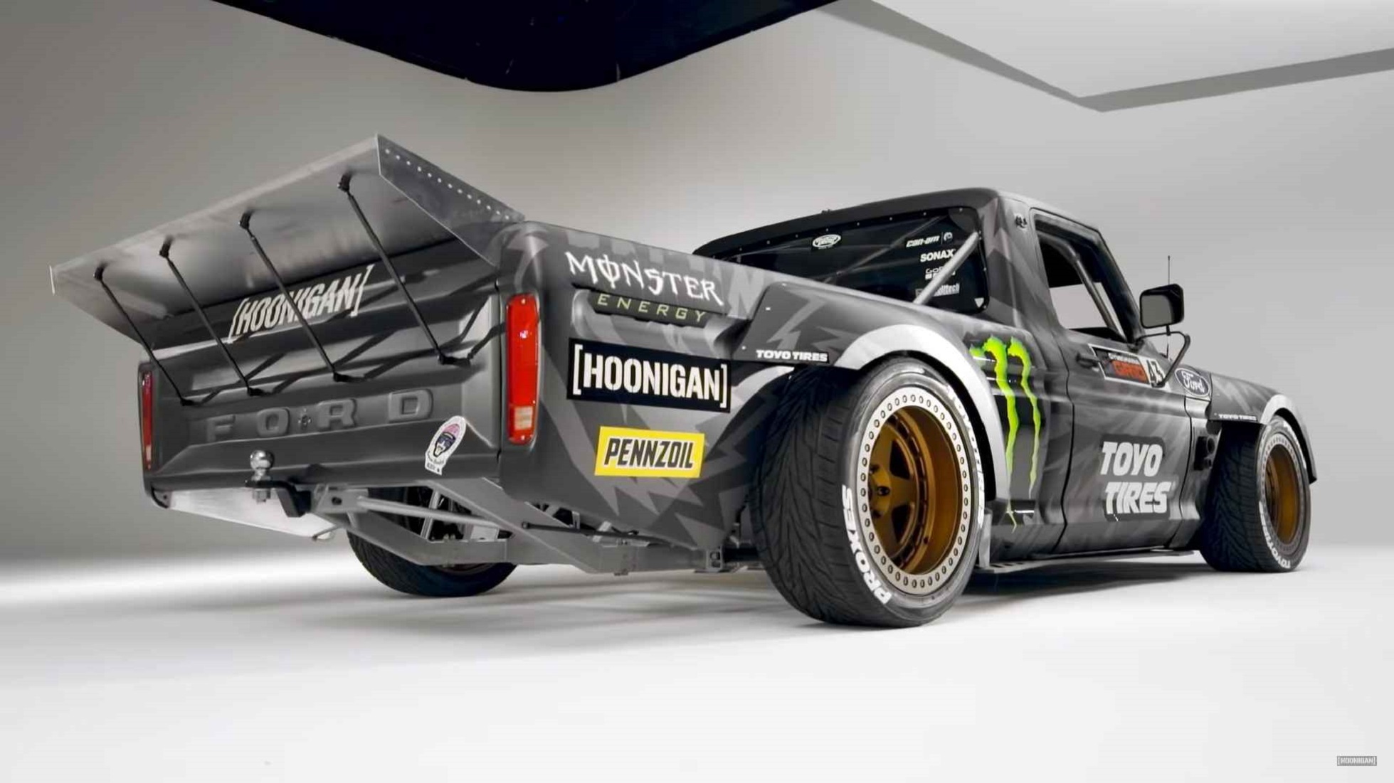 HOONITRUCK: KEN BLOCK REVELA UMA PICK-UP FORD F-150 DE 1977 COM 900 CV, foto 6
