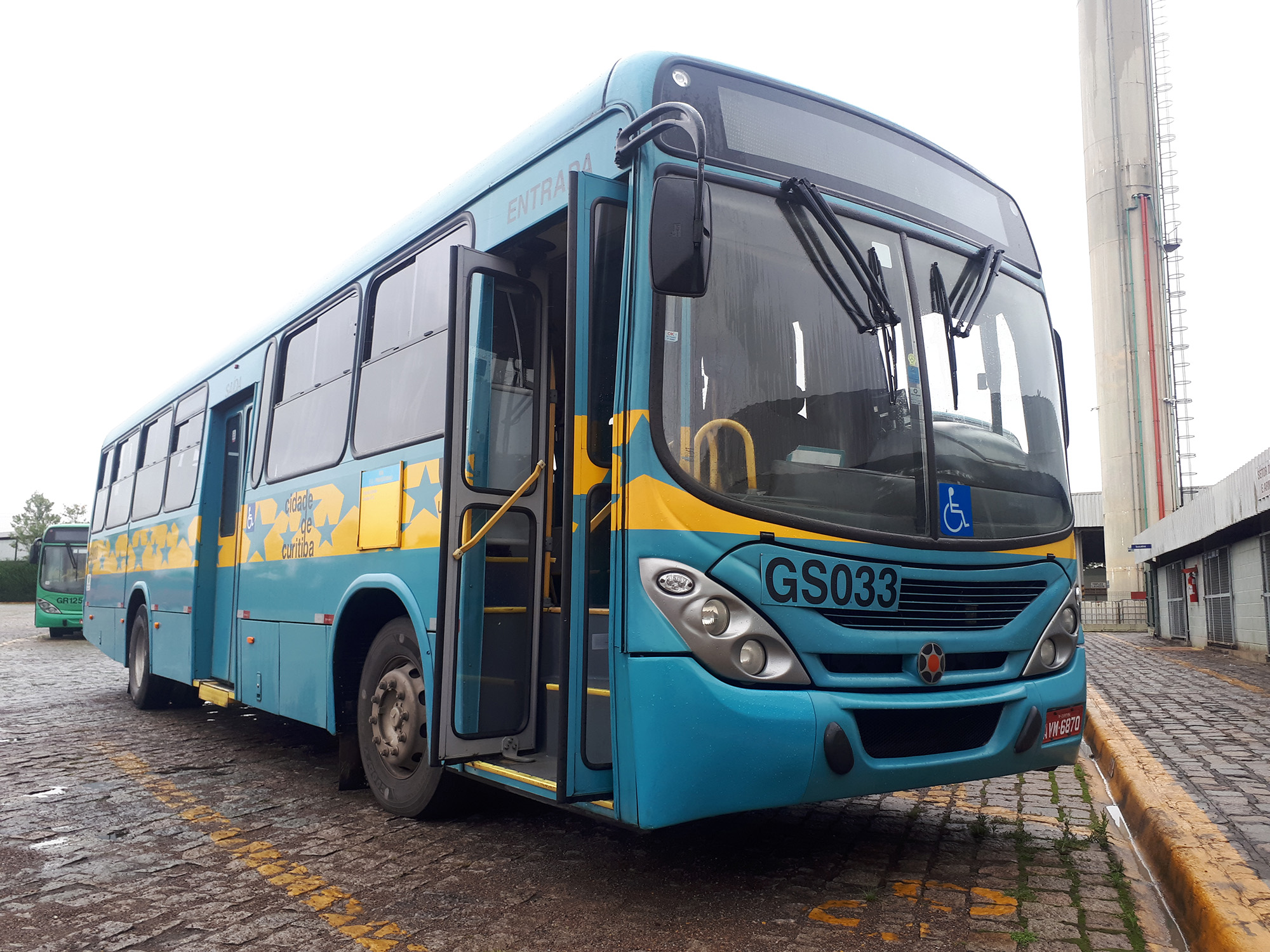 MERCEDES-BENZ VENDE 121 ÔNIBUS URBANOS PARA RENOVAÇÃO DE FROTA EM CURITIBA, foto 3