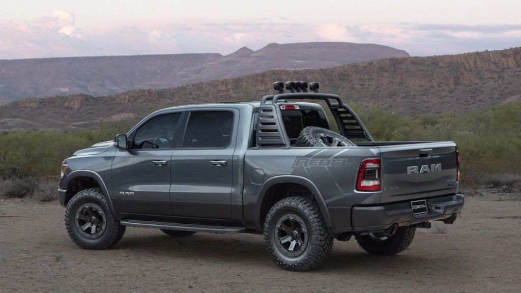 MOPAR APRESENTA NO SEMA SHOW DUAS VERSÕES DA RAM 1500: REBEL E BIG HORN LOW DOWN, foto 4