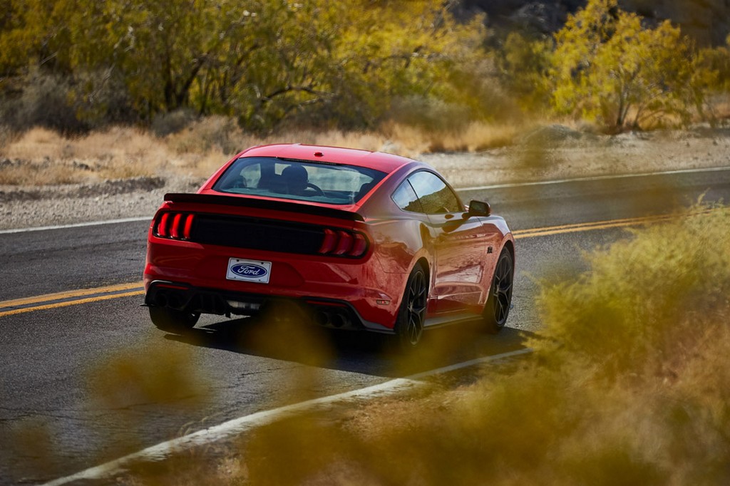 NOVO FORD MUSTANG PREPARADO PELA RTR BY FORD PERFORMANCE APRESENTADO NO SEMA SHOW, foto 5