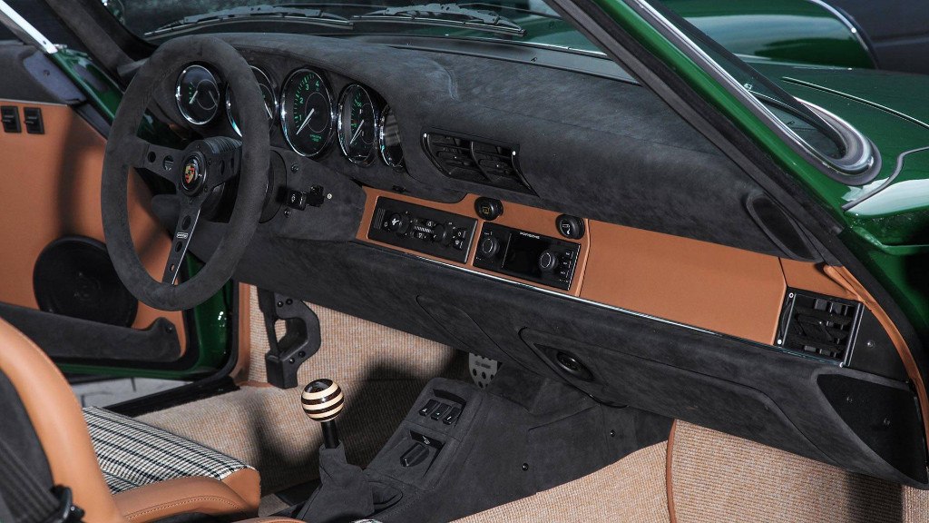 THE SPEEDY IRISHMAN: UM ESPETACULAR 911 RESTOMOD PREPARADO PELA DP MOTORSPORT, foto 8
