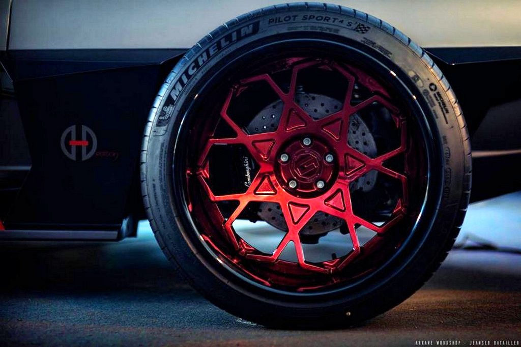 UM LAMBORGHINI ESPADA TRANSFORMADO EM UM HOT ROD RADICAL, foto 4