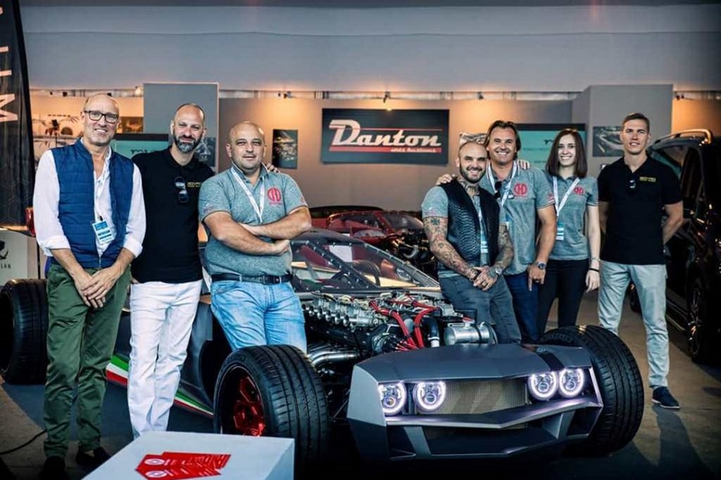 UM LAMBORGHINI ESPADA TRANSFORMADO EM UM HOT ROD RADICAL, foto 8