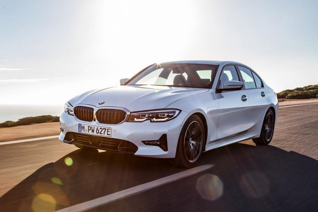 NOVO BMW 330e iPERFORMANCE CHEGA MAIS ESPORTIVO E EFICIENTE NO PRÓXIMO SEMESTRE, foto 5