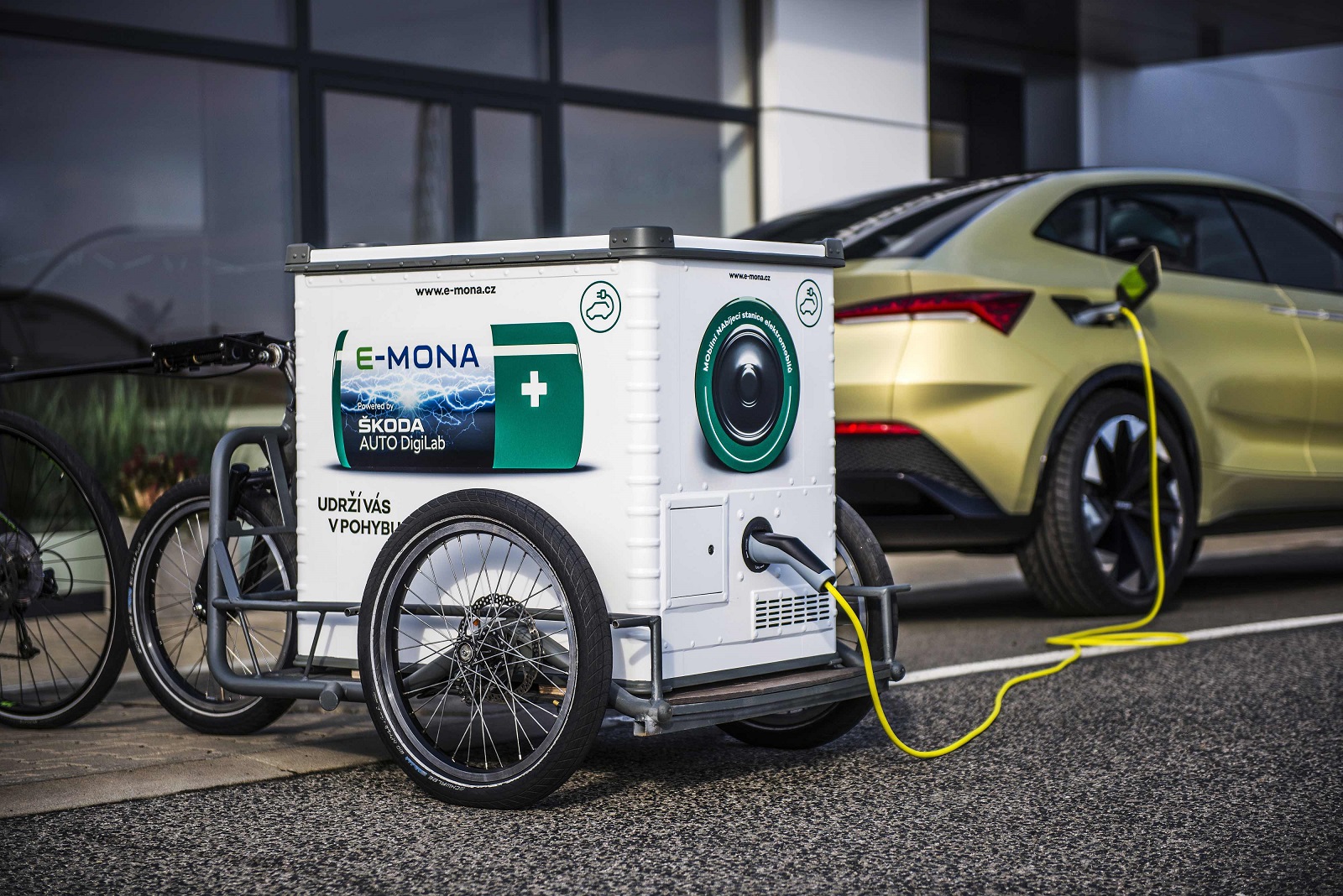 E-MONA: O PONTO DE RECARGA MÓVEL DA SKODA, foto 1