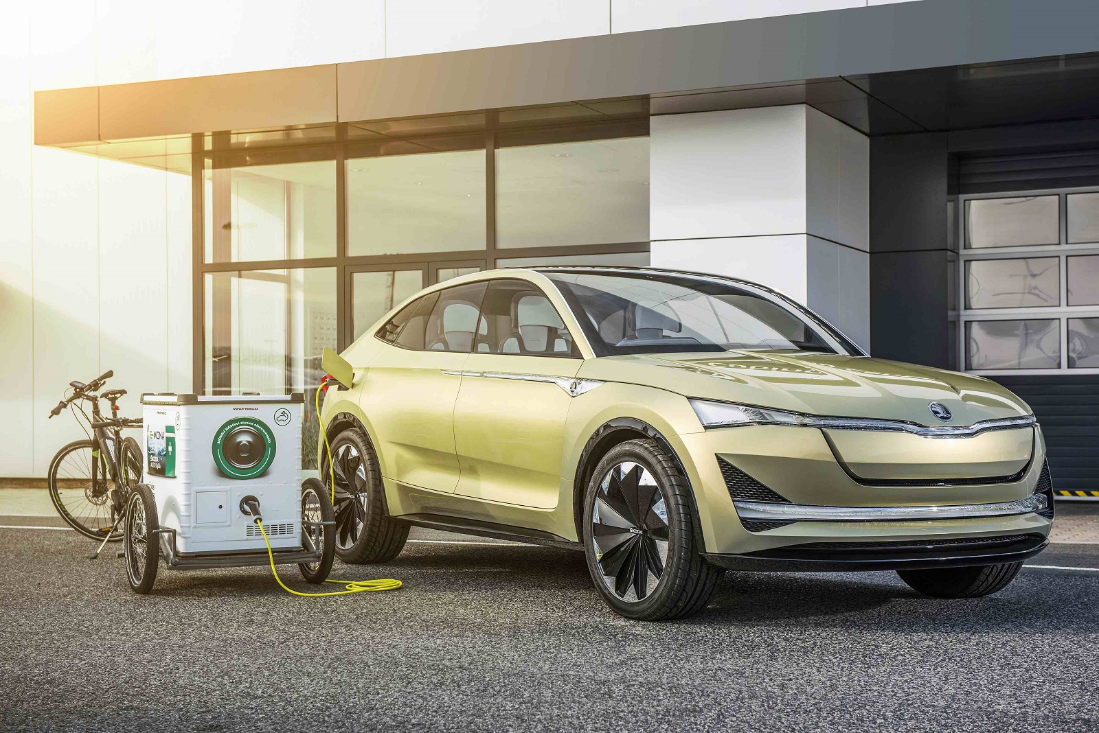 E-MONA: O PONTO DE RECARGA MÓVEL DA SKODA, foto 2