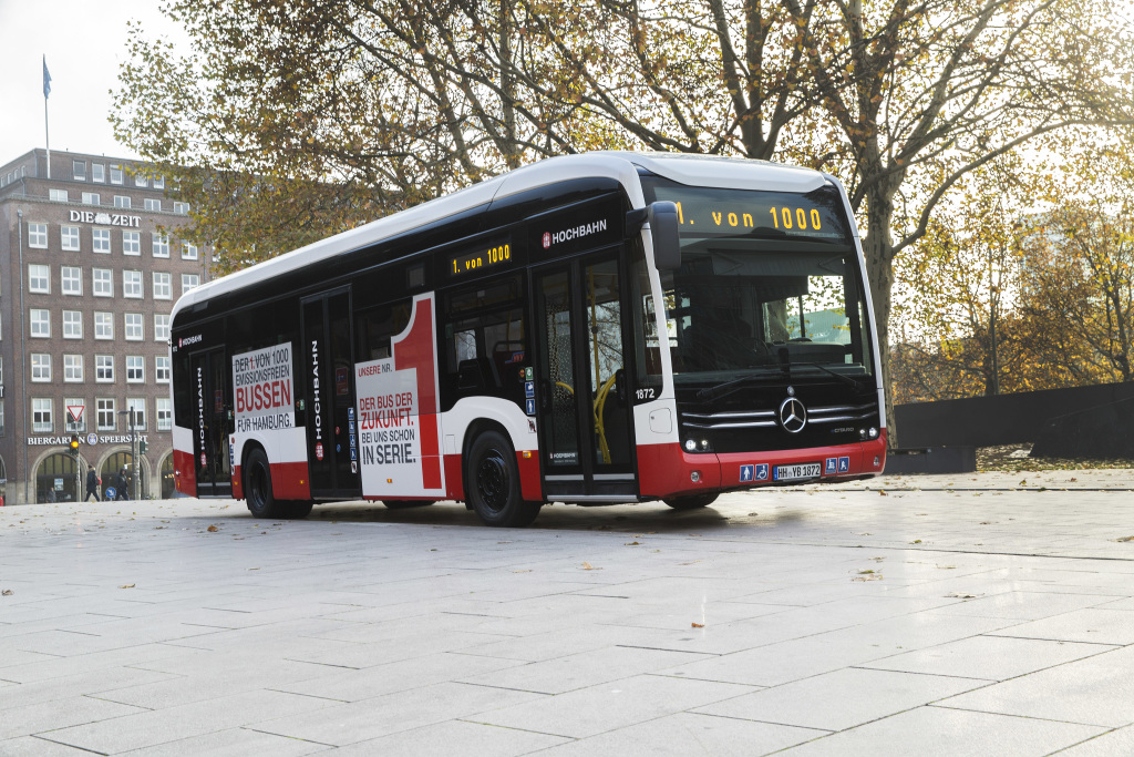 MERCEDES-BENZ ENTREGA O SEU PRIMEIRO ÔNIBUS eCITARO ELÉTRICO EM HAMBURGO, foto 2