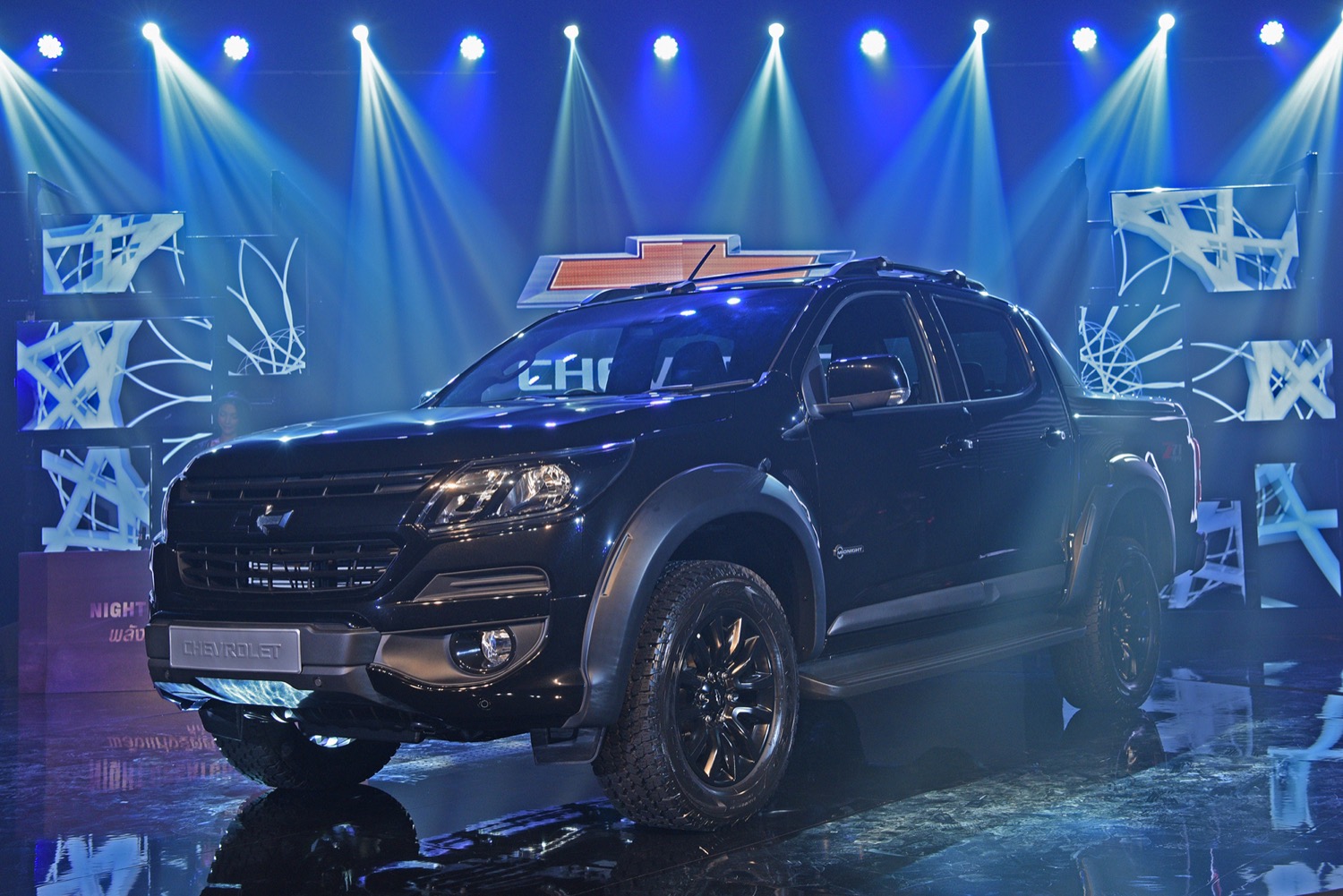 NOVO CHEVROLET COLORADO MIDNIGHT EDITION FOI APRESENTADO NA TAILÂNDIA, foto 1