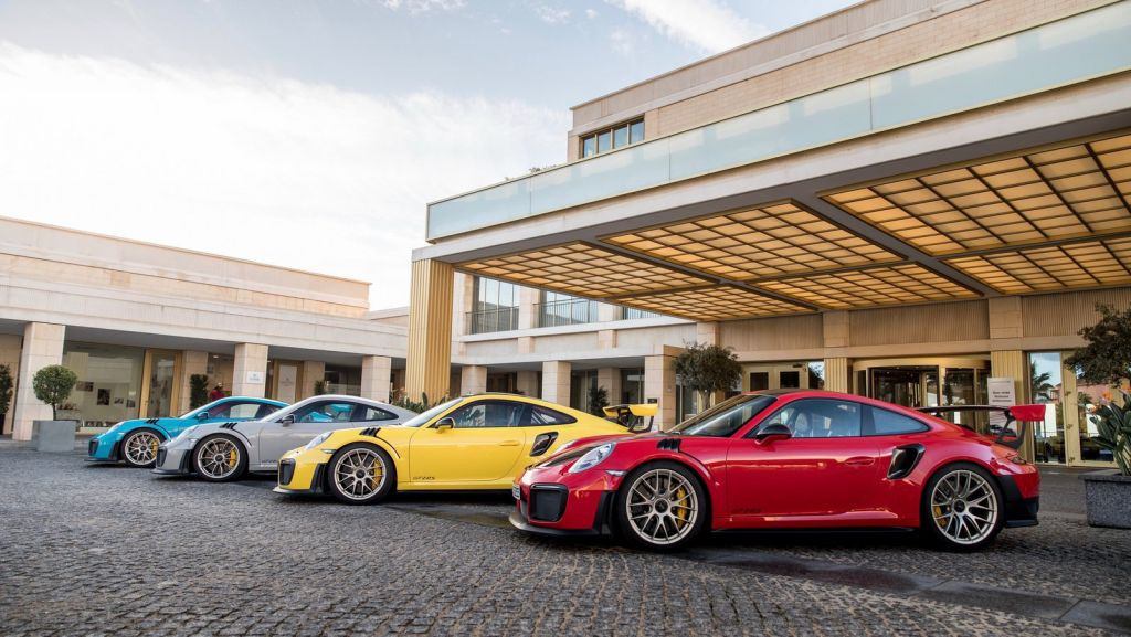 PORSCHE APRESENTA O NOVO 911 GT2 RS CLUBSPORT PACKAGE PARA OS CIRCUITOS, foto 1