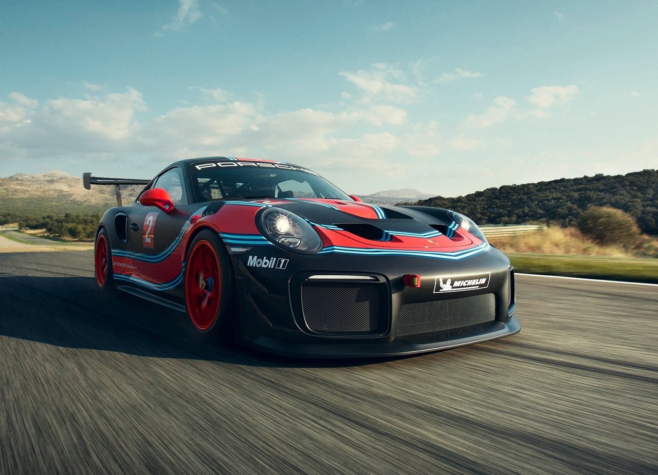 NOVO PORSCHE 911 GT2 RS CLUBSPORT: UM MONSTRO DE 700 CV PARA AS PISTAS, foto 1