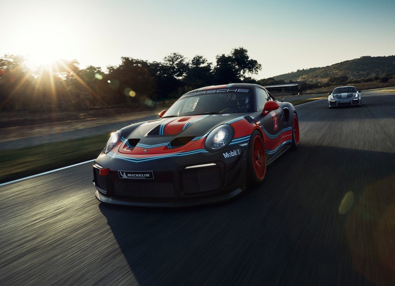 NOVO PORSCHE 911 GT2 RS CLUBSPORT: UM MONSTRO DE 700 CV PARA AS PISTAS, foto 4