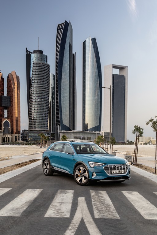 AUDI E-TRON TESTADO POR JORNALISTAS EM ABU DHABI, foto 3
