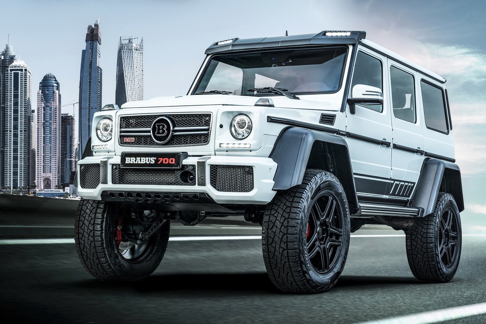 BRABUS 700 4X4² FINAL EDITION: UM MERCEDES-AMG G 63 COM 700 CV, foto 1