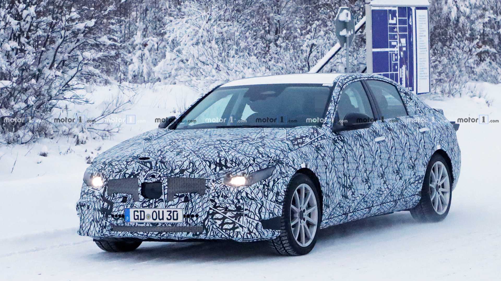 NOVO MERCEDES-BENZ C CLASS FLAGRADO EM TESTES DE DESENVOLVIMENTO PELA 1ª VEZ, foto 3
