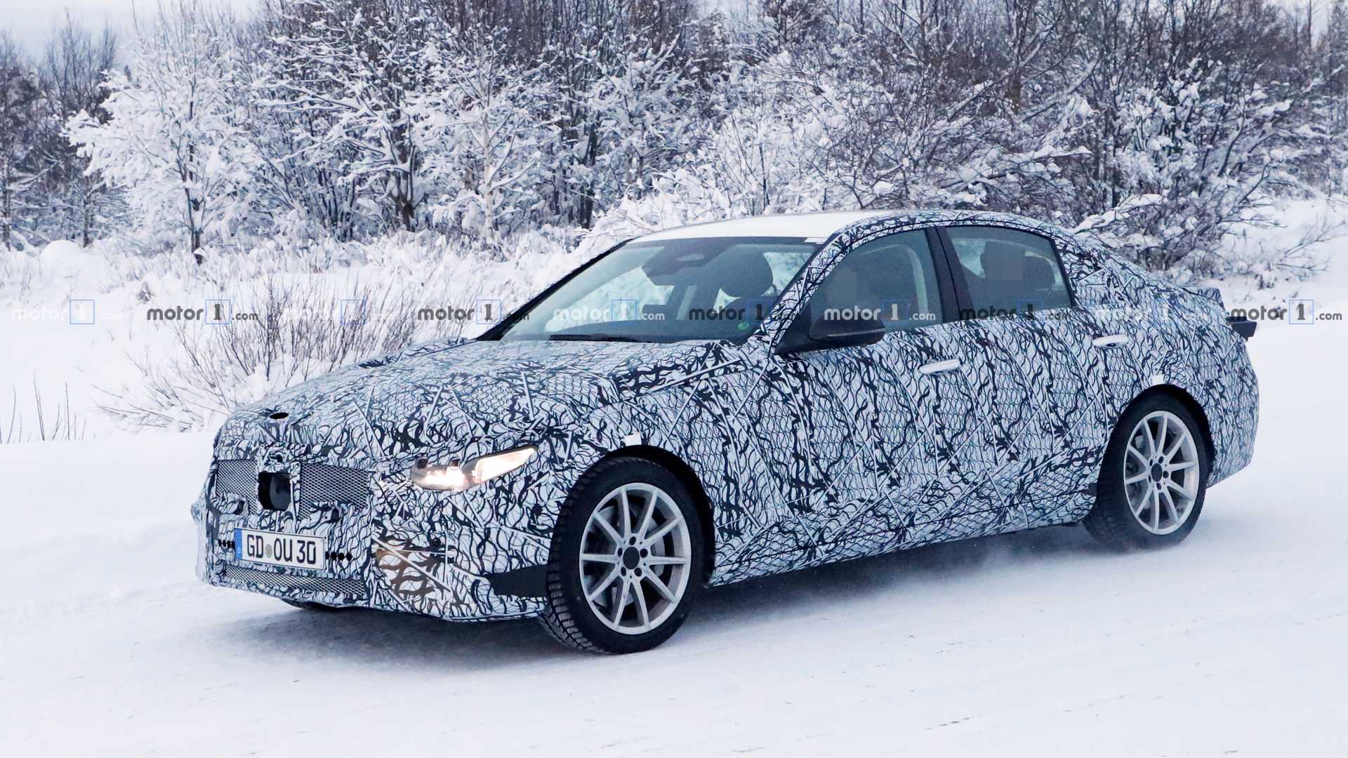 NOVO MERCEDES-BENZ C CLASS FLAGRADO EM TESTES DE DESENVOLVIMENTO PELA 1ª VEZ, foto 6