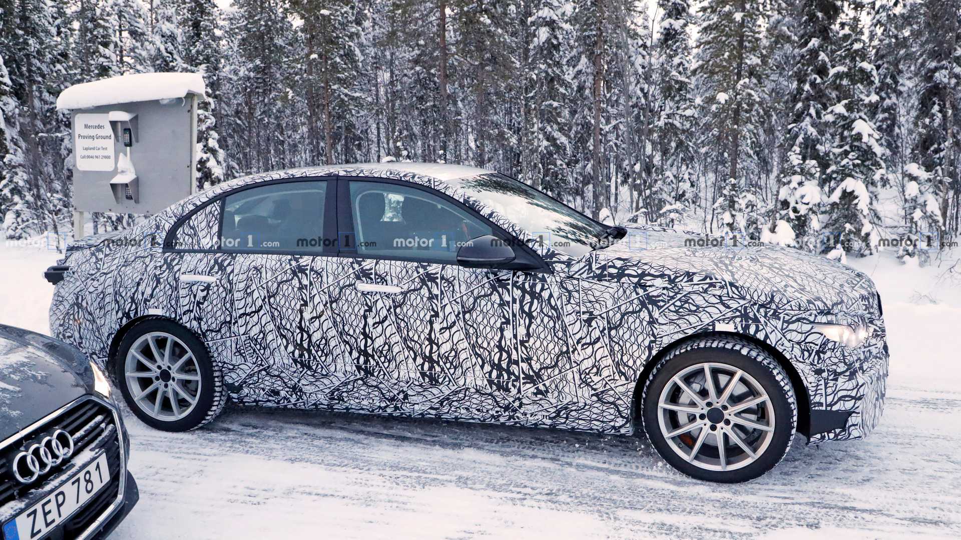 NOVO MERCEDES-BENZ C CLASS FLAGRADO EM TESTES DE DESENVOLVIMENTO PELA 1ª VEZ, foto 13