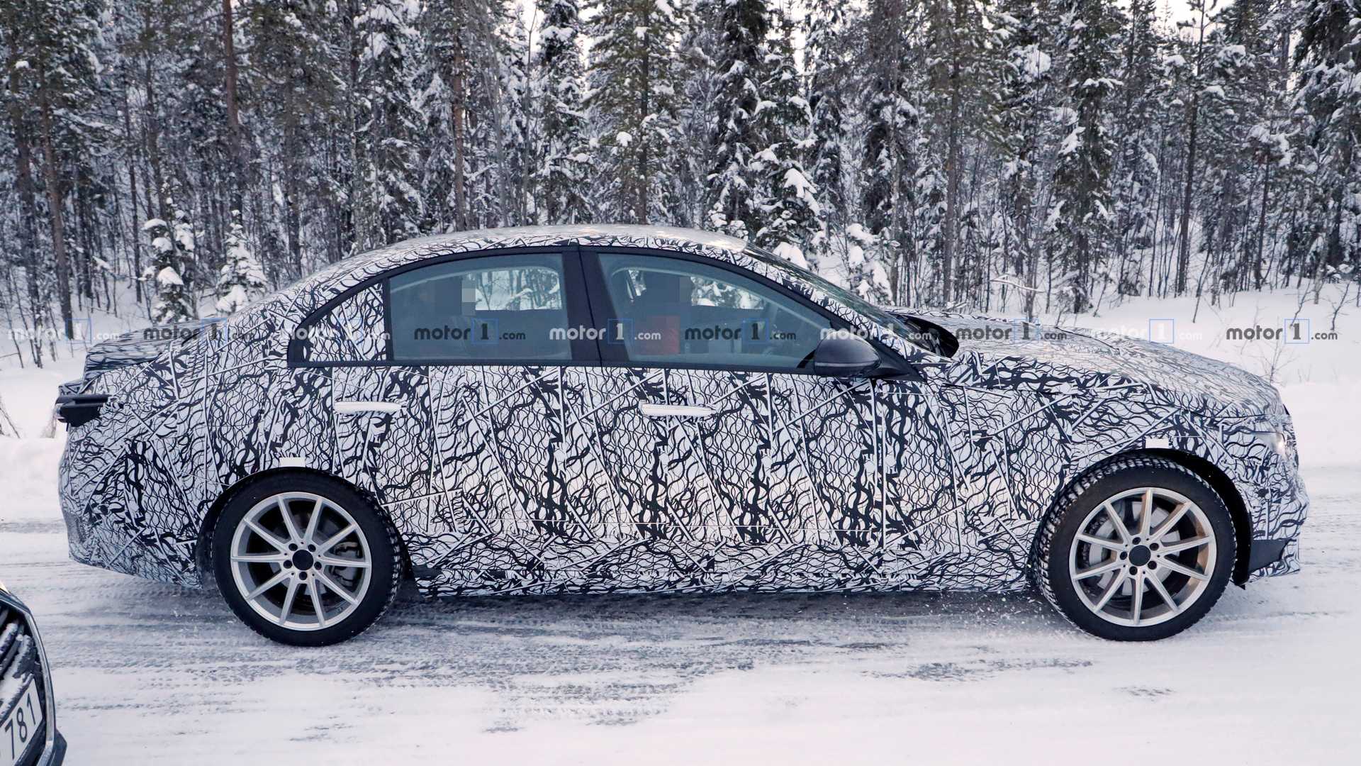 NOVO MERCEDES-BENZ C CLASS FLAGRADO EM TESTES DE DESENVOLVIMENTO PELA 1ª VEZ, foto 14